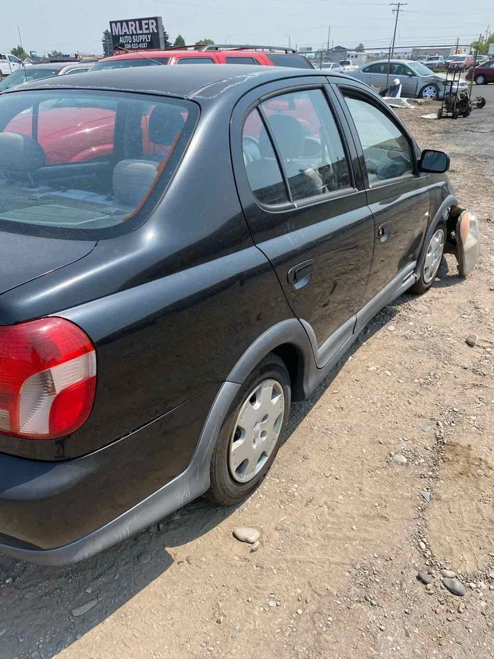 Bomba de dirección asistida usada se adapta a: Toyota Echo 2000 grado A Foto 2 de 4