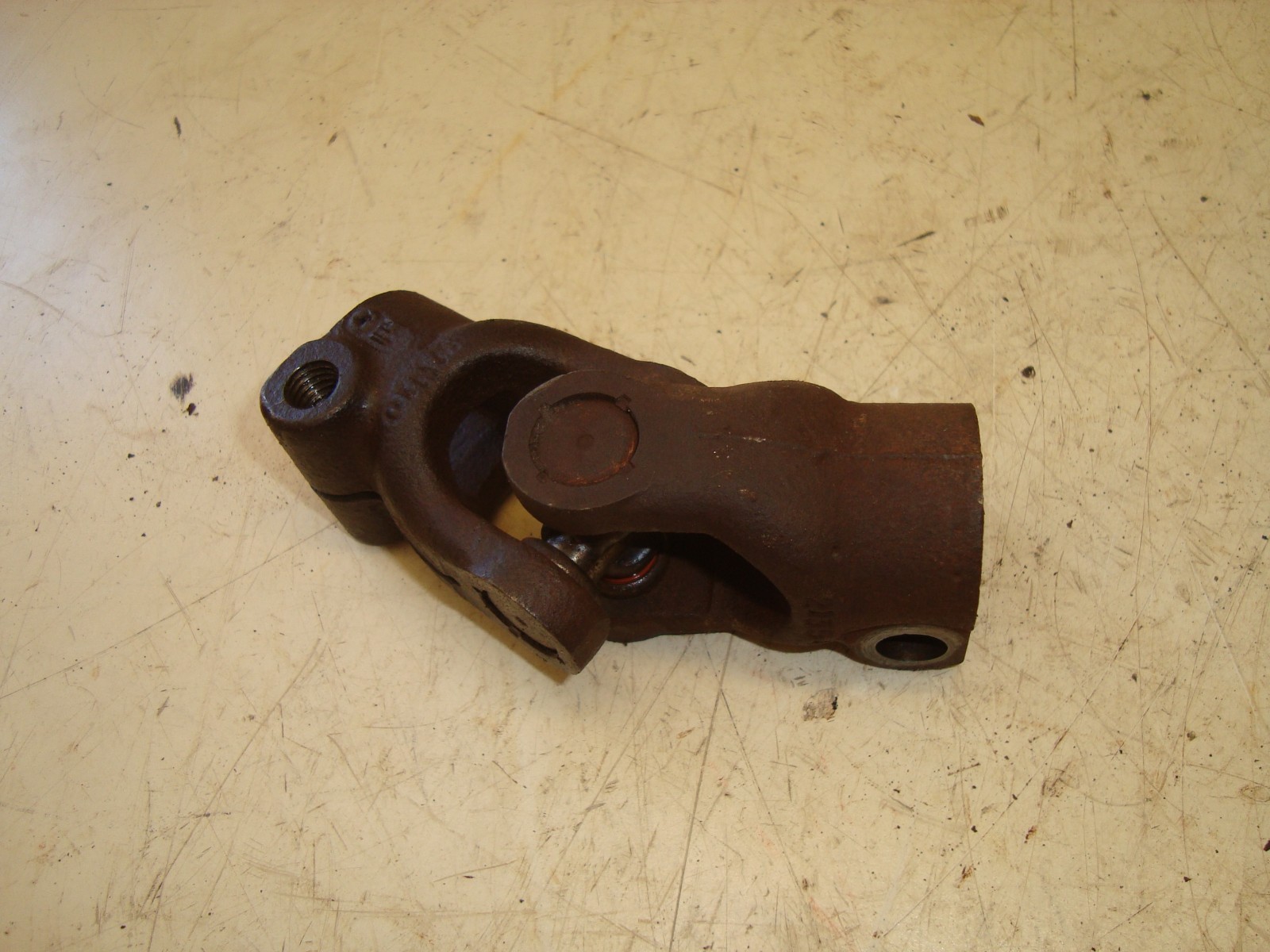 1997 Ford F350 Steering Shaft U Joint Knuckle F250 7.3 eBay