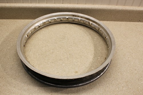 Takasago Excel Rear Rim Silver 32 Hole 18 x 2.15 7065 Z3 - 第 1/10 張圖片