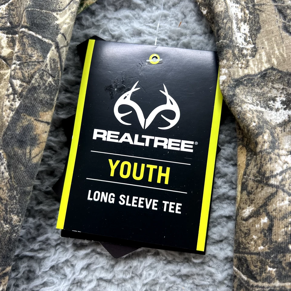 Realtree Camo Scent Control Youth XL Long Sleeve Hunting T-shirt - Image 4 of 4