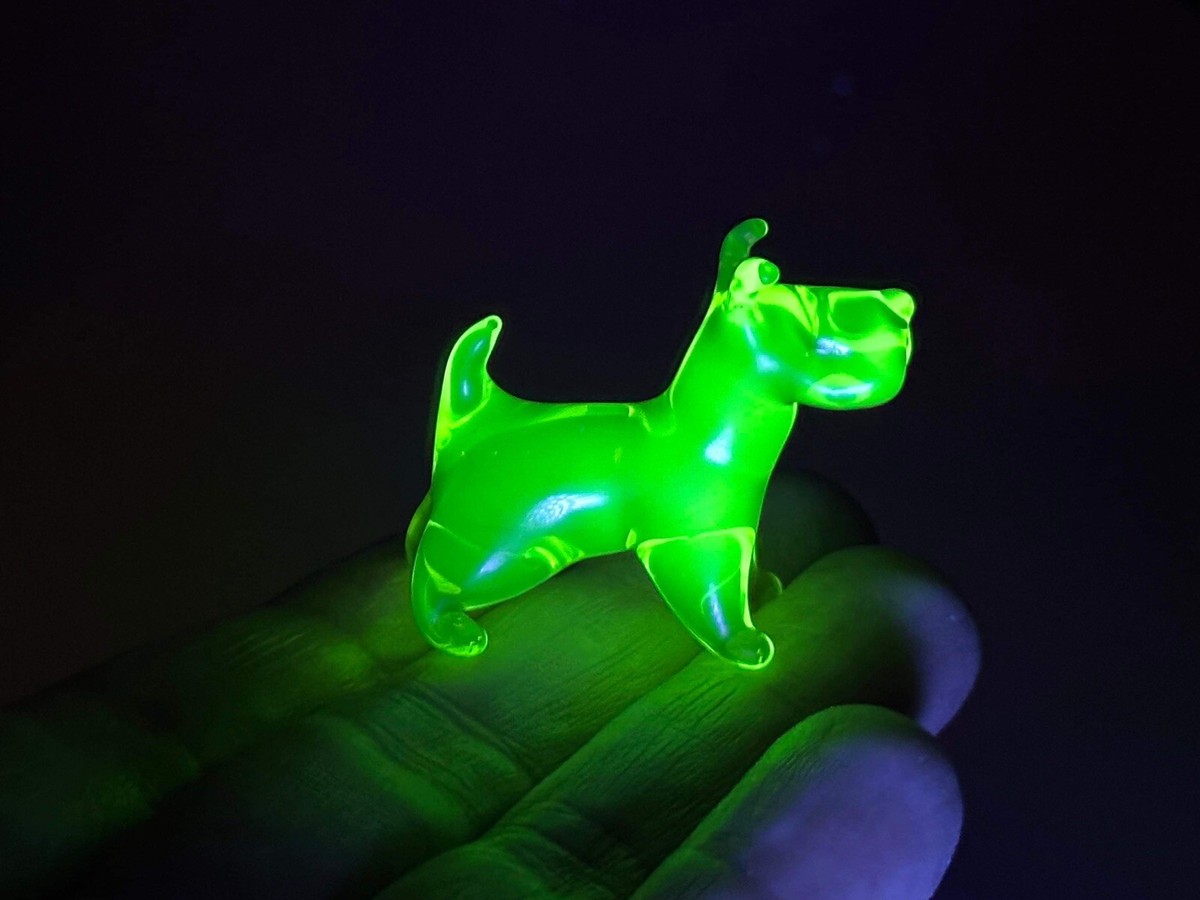 Uranium Vaseline Scotty Dog Hand Made Solid Glass Piece By Rafael