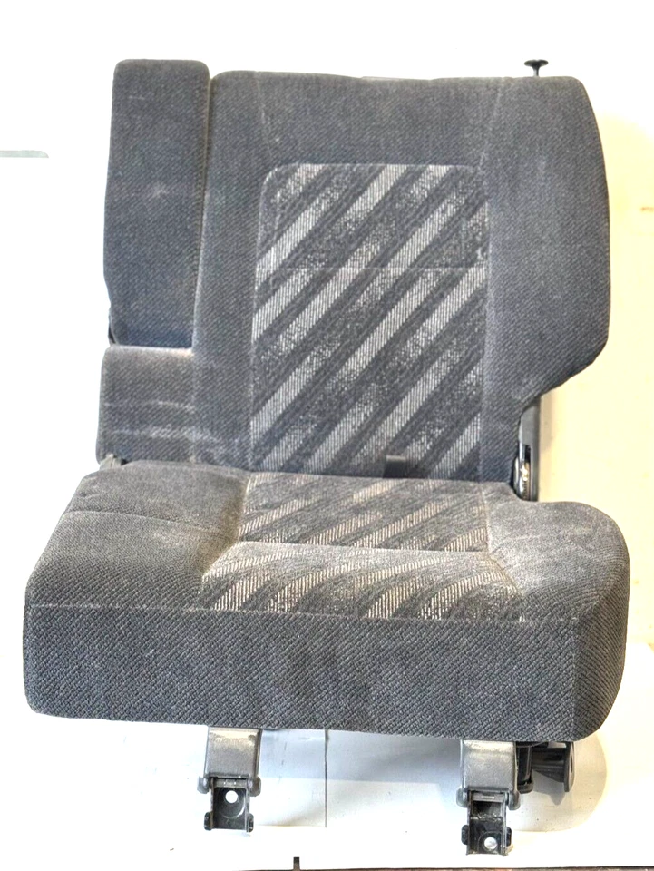 1999-2001 Honda CRV Rear Drivers Left Back Seat Folding Seat Assembly Cloth Gray - Image 2 of 4