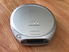 Sony D‑EJ360 CD Walkman Portable Discman unit only Player Silver Tested& working