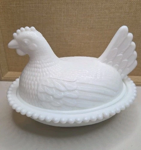 Vintage Indiana Glass Milk Glass Hen on Nest, Excellent Condition