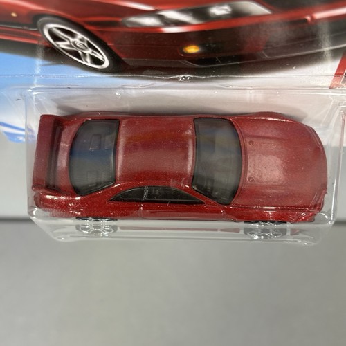 Hot Wheels 2019 Nissan Skyline GT-R (BCNR33) Red Nissan Series 1/5 - Picture 5 of 11