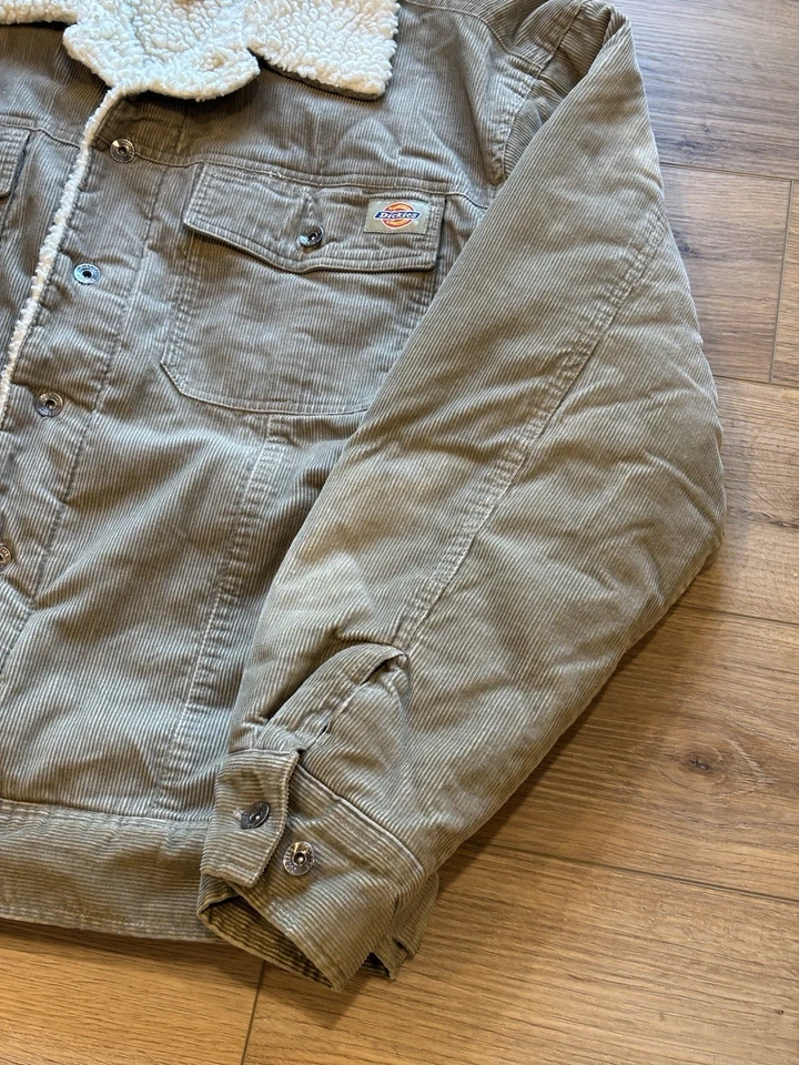 Jaqueta de veludo Dickies masculina grande bege caminhoneiro Sherpa forrada com botões casaco - Imagem 2 de 4