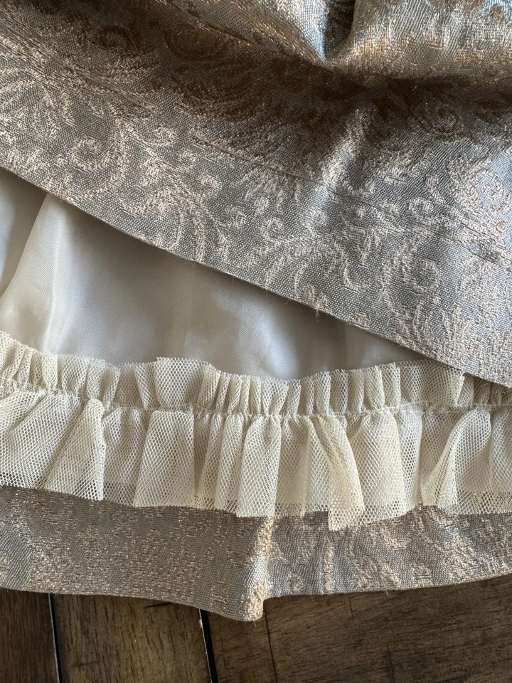 Baby Gap Girl’s Gold Jacquard Metallic Dress Size 2T - Image 4 of 4