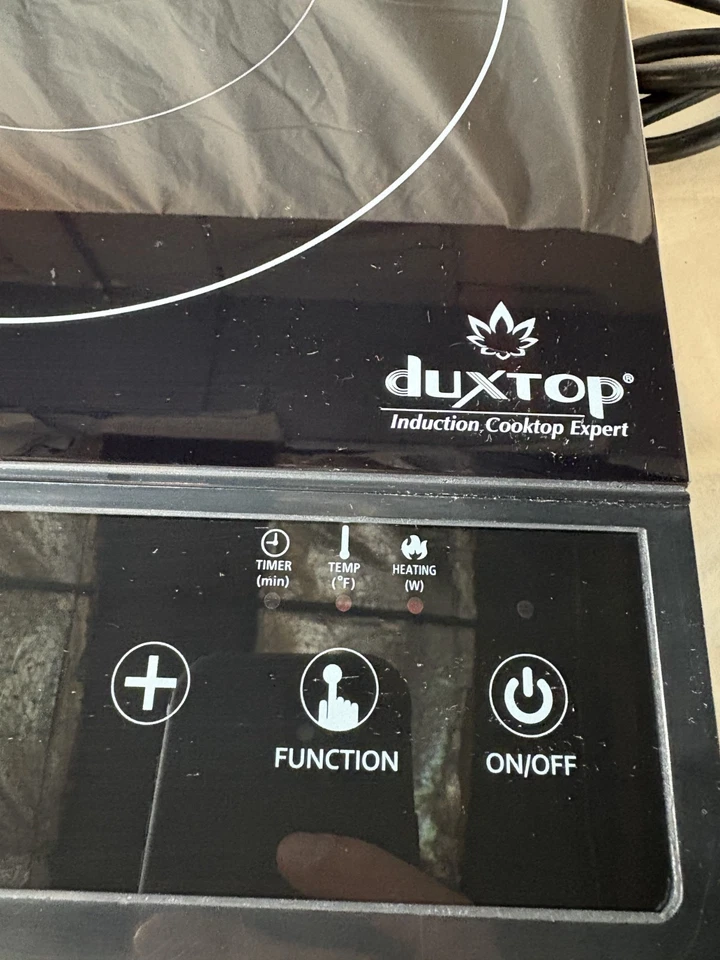 Estufa de Inducción Portátil Duxtop, Quemador de Encimera, Modelo: E210C2, 1800W Foto 3 de 4