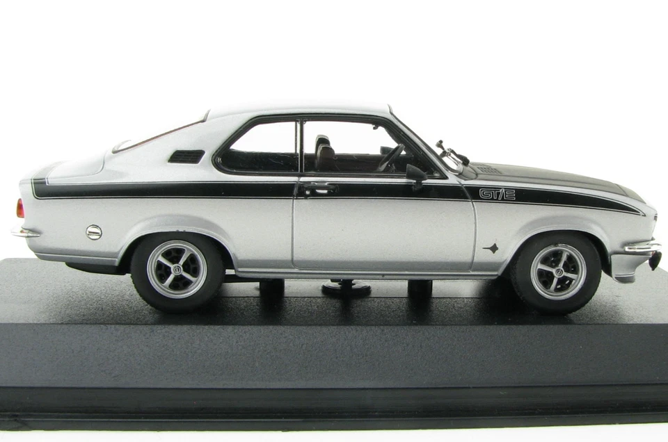MINICHAMPS 400045505 - Opel Manta A GT/E 1974 silver - 1:43 in Box Modellauto - Bild 4 von 4