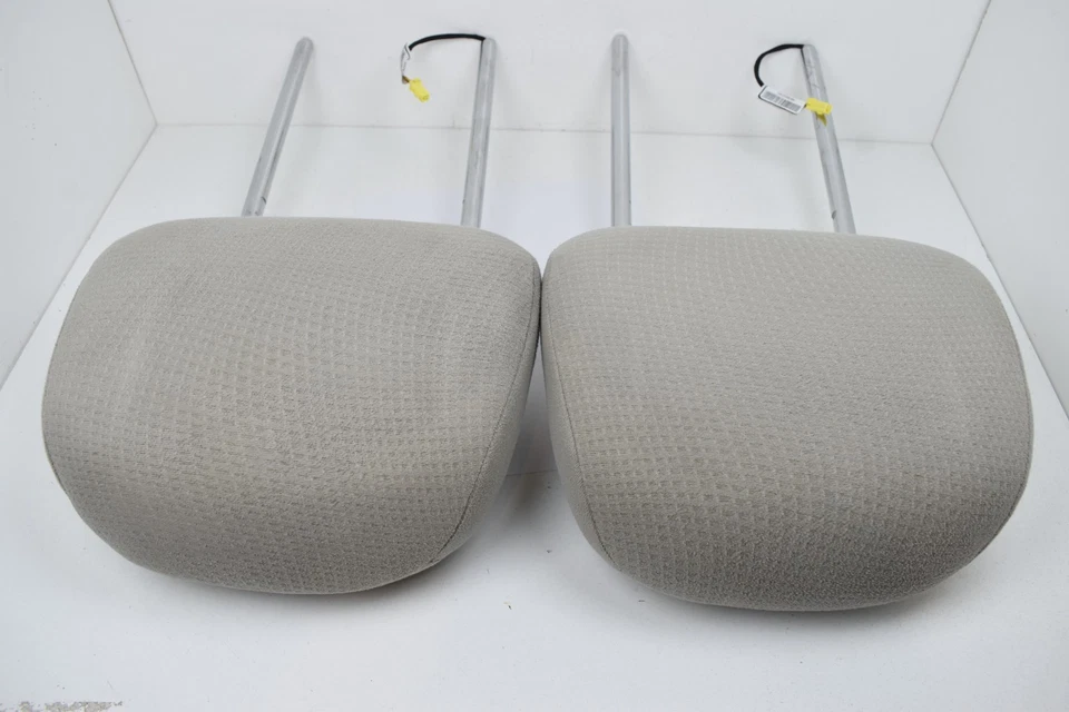 2011 - 2020 道奇 Grand Caravan 灰色布前活动头枕套装一对原始设备制造商 — 第 2/4 张图片