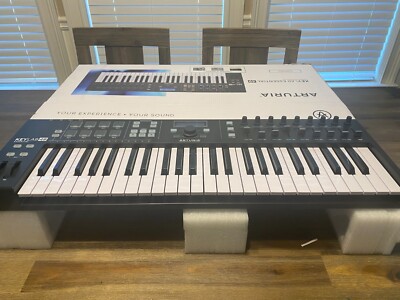 Arturia KeyLab Essential 49 Keyboard Controller