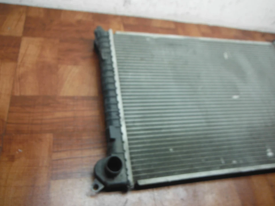 Mini Cooper 2002-2006 1,6 L L4 CU2747 radiador de aluminio fabricante de equipos originales sin fugas prueba de funcionamiento Foto 2 de 4