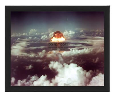 ATOMIC BOMB ''FAT MAN'' DETONATING ON NAGASAKI JAPAN 1945 8X10 FRAMED PHOTO