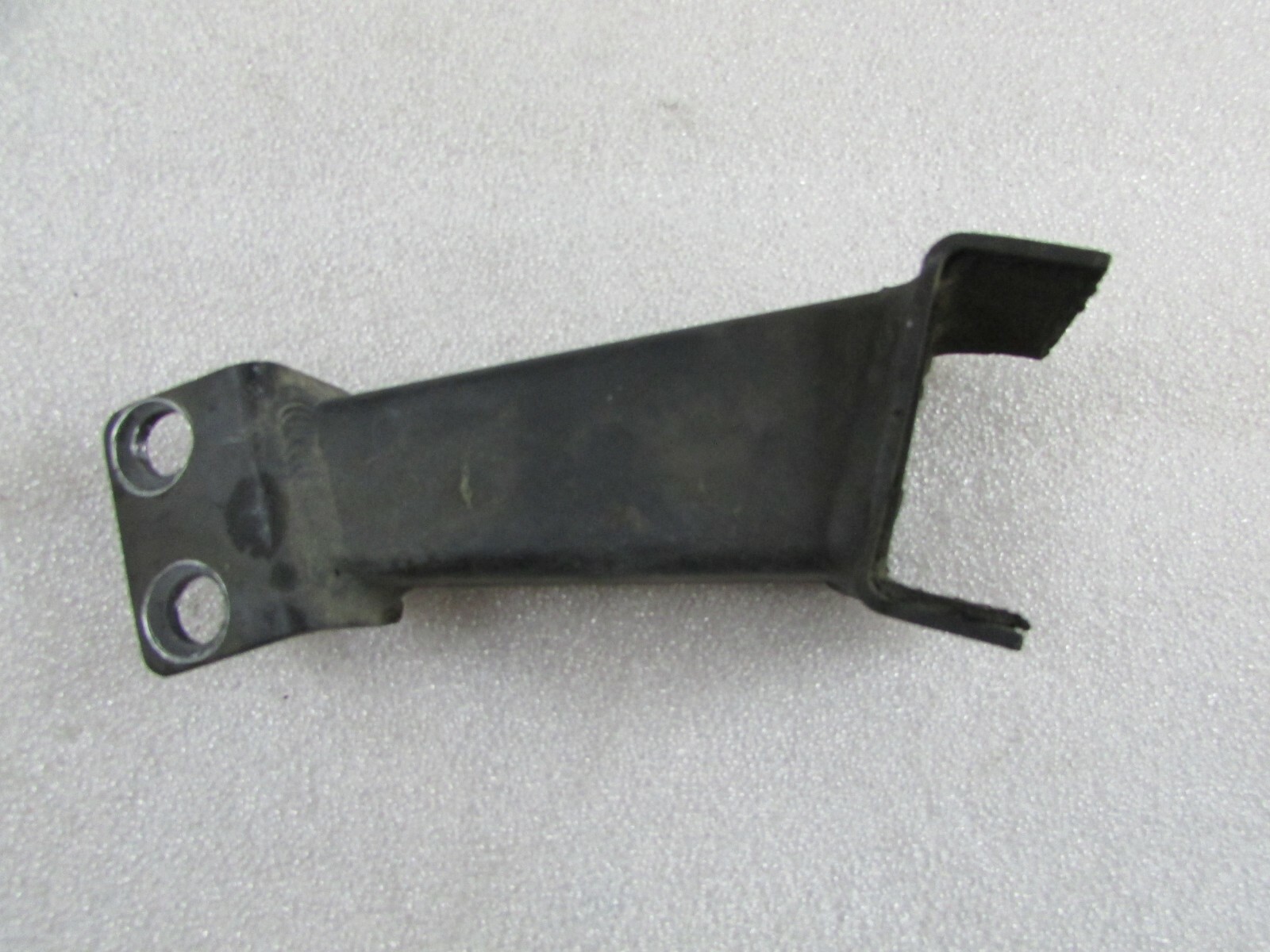 Lamborghini Gallardo, Lower Oil Cooler Bracket, Used, P/N 400317829B