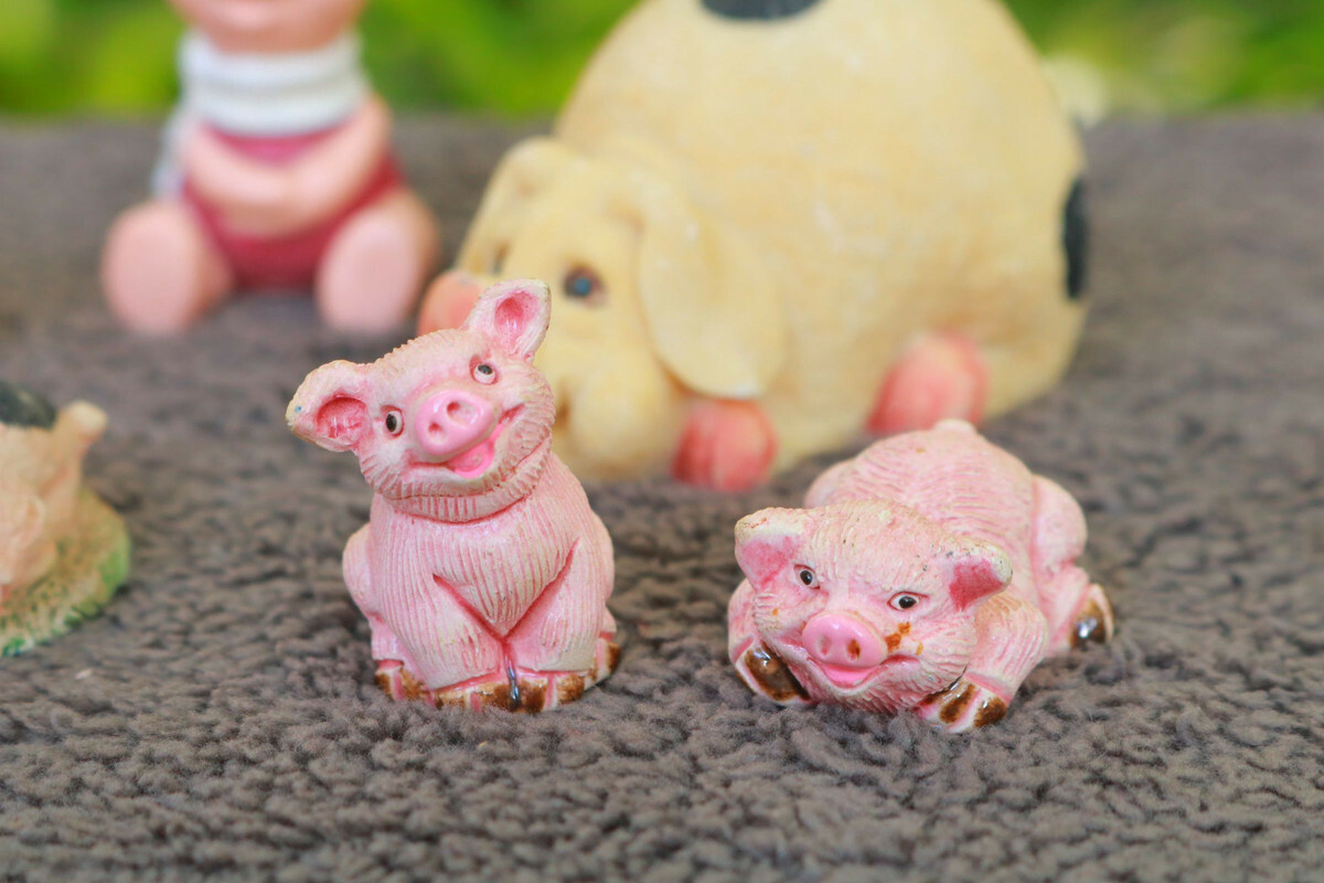 Pig Collection Lot of Mixed Swine Piggies Porker Ham Gift Figures