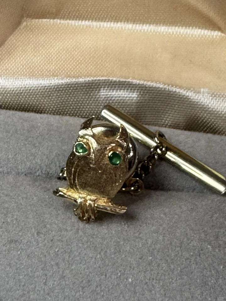 Pin Tac de corbata de búho de oro macizo de 14K 8,8 x 15,5 mm 1,4 g cristal verde Foto 2 de 4