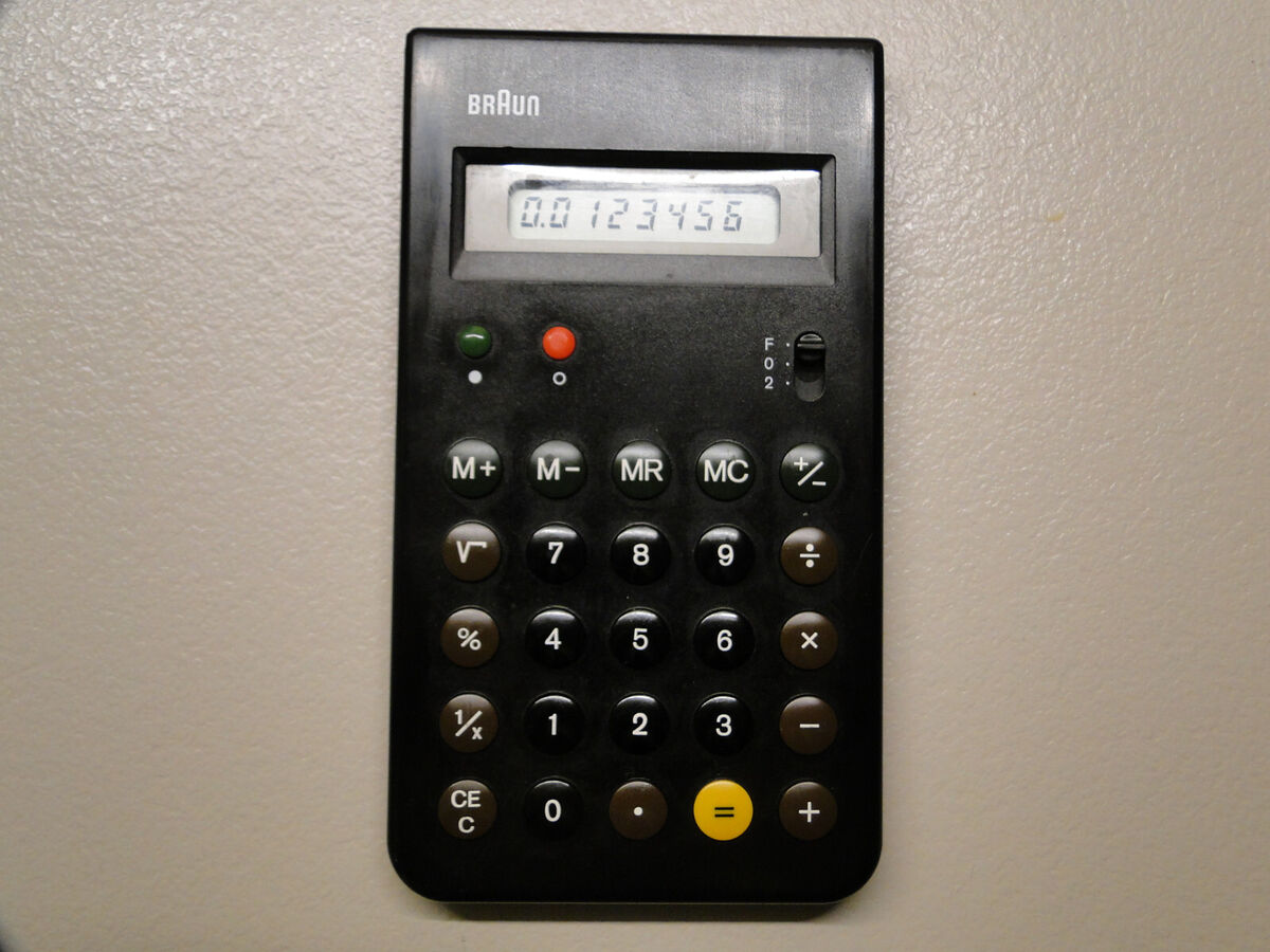 Vintage Rare Braun AG ET55 Model/type 4835 871-B Calculator Vintage Rare Braun AG ET55 Model/type 4835 871-B Calculator