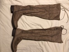 Women’s Pierre Dumas Tan Boots. Size 10 Medium. Over The Knee.