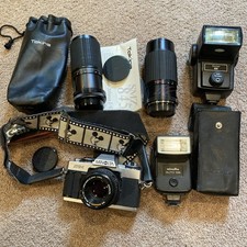 Minolta XG-1 35mm SLR Film Camera with 2 Lens  2 Flashes Bundle UNTESTED