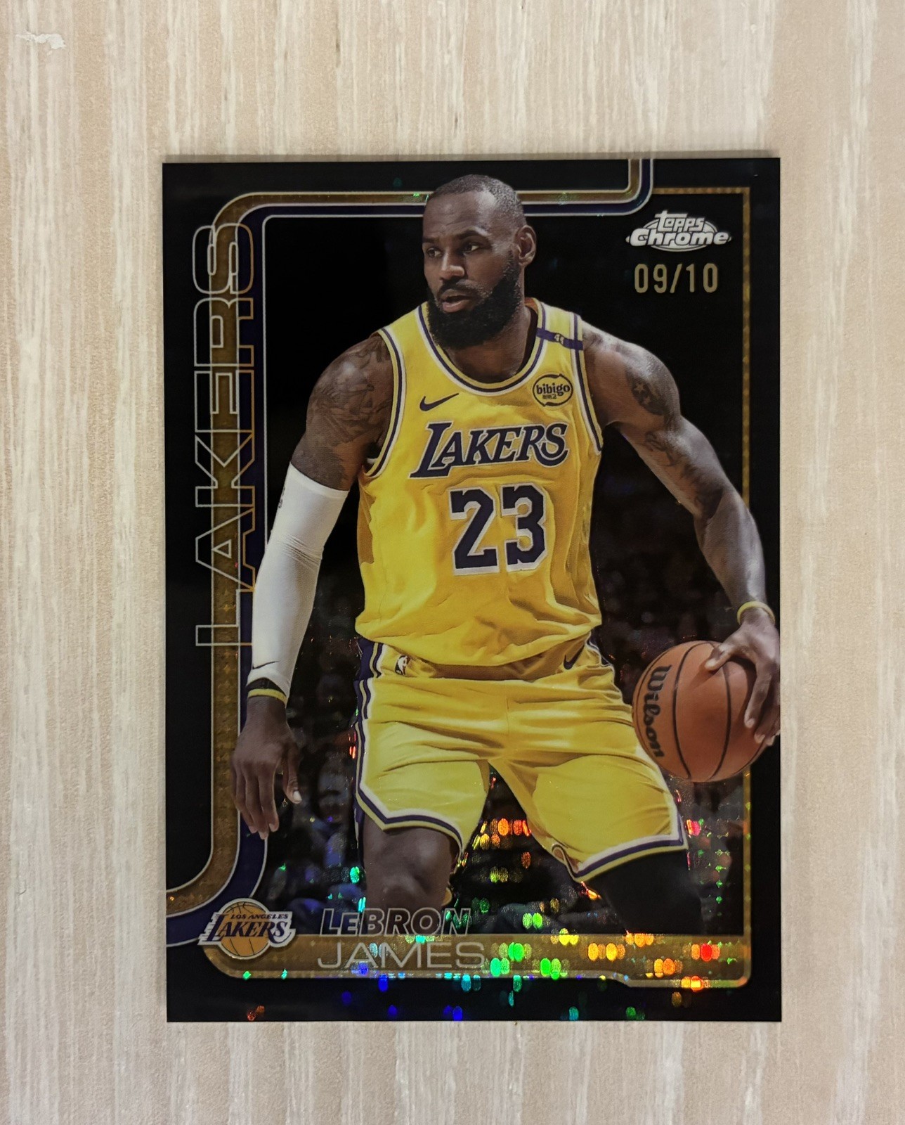 Lebron James 2025-26 Topps Chrome Black Pulsar /10 Lakers #127