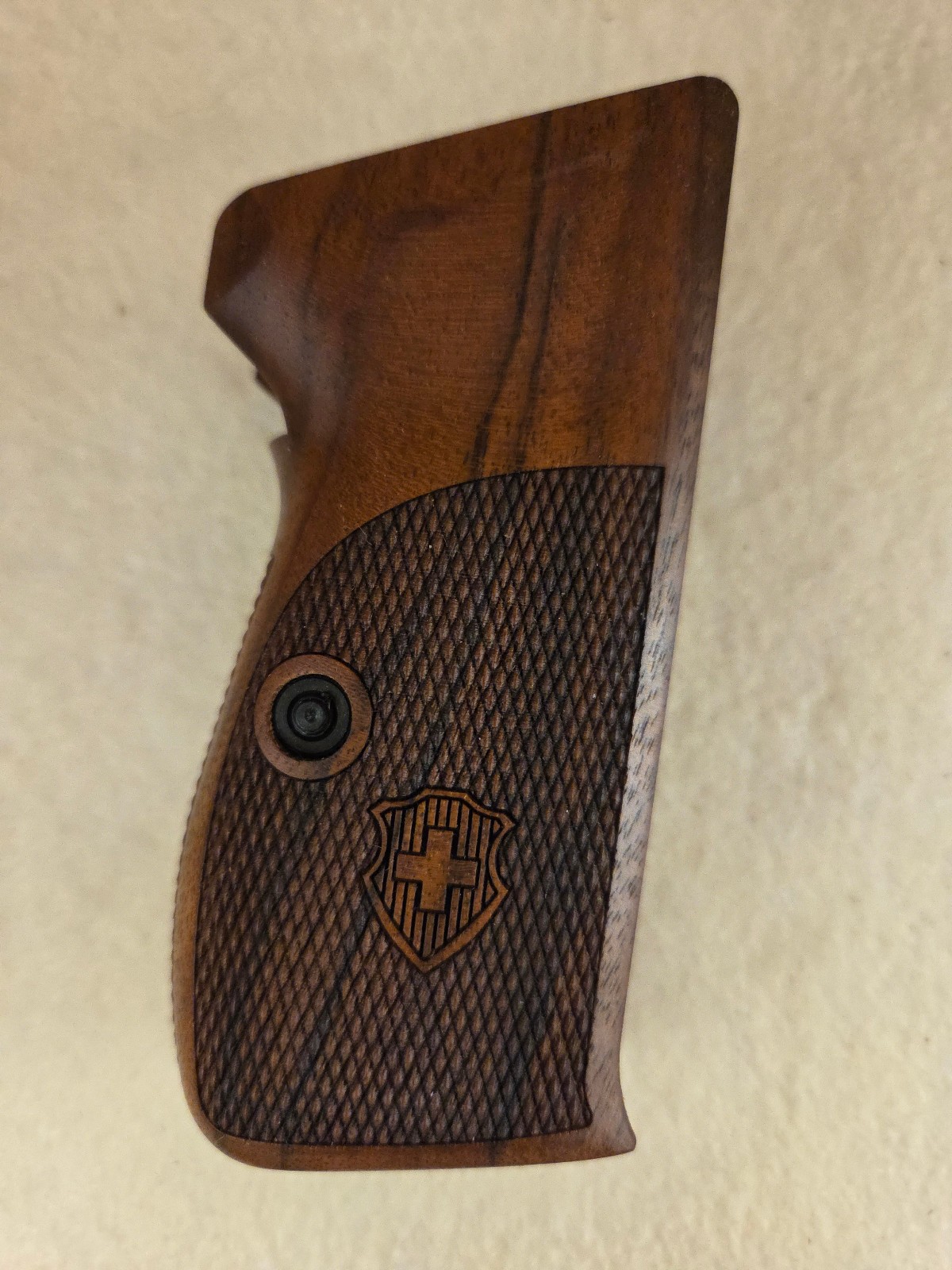 SIG P210 English Walnut Chkd+Back/Logo Pistol Grips w/Bottom Mag Rel./Lanyard L