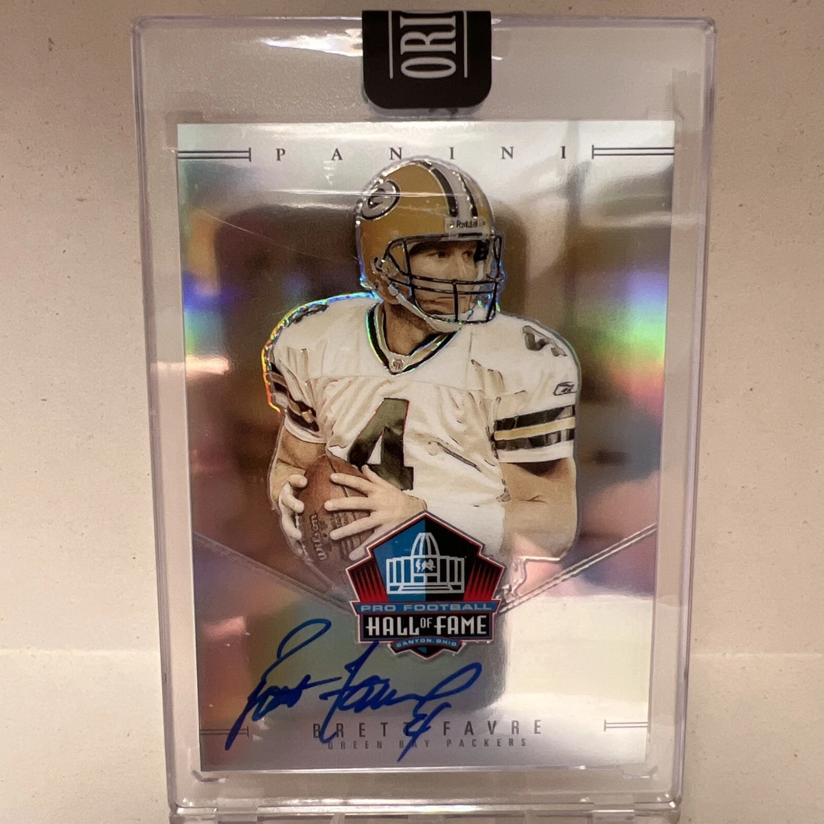 Brett Favre Football Autographed Sports Trading Cards