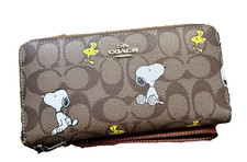 COACH x PEANUTS Long Zip around Wallet Snoopy Woodstock Khaki Signature Clutch