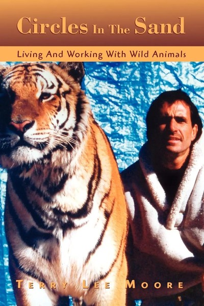 Terry Lee Moore | Circles In The Sand | Taschenbuch | Englisch (2009) | Xlibris-image