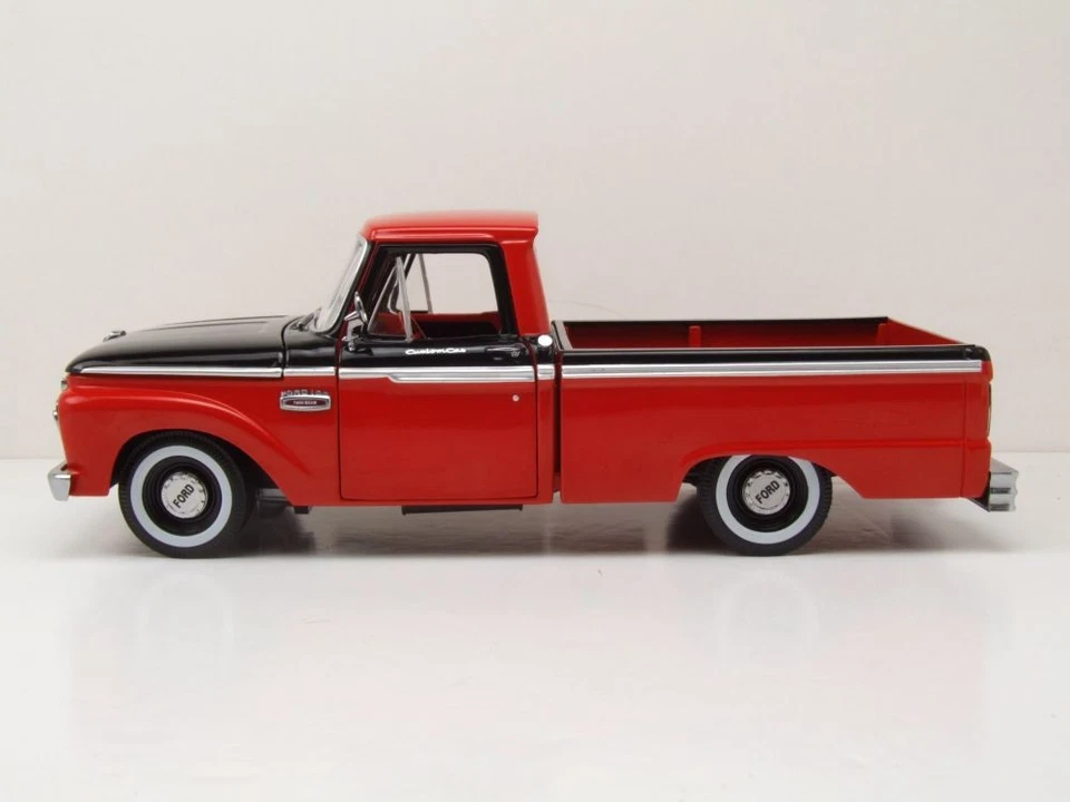 Ford F-100 Personalizzato Cab Pick Up 1965 Nero Rosso Modellino Auto 1:18 - Immagine 3 di 4