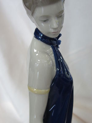 リヤドロ NAO BY LLADRO ELEGANCE SPECIAL EDITION #1831 BRA