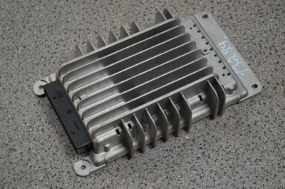 Audi A4 8H Cabrio BOSE Amplifier Verstärker Soundsystem Endstufe 8H0035223D