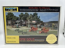 DPM N Scale KIT Gold Olsen Feeds & Larsen’s Implement #661