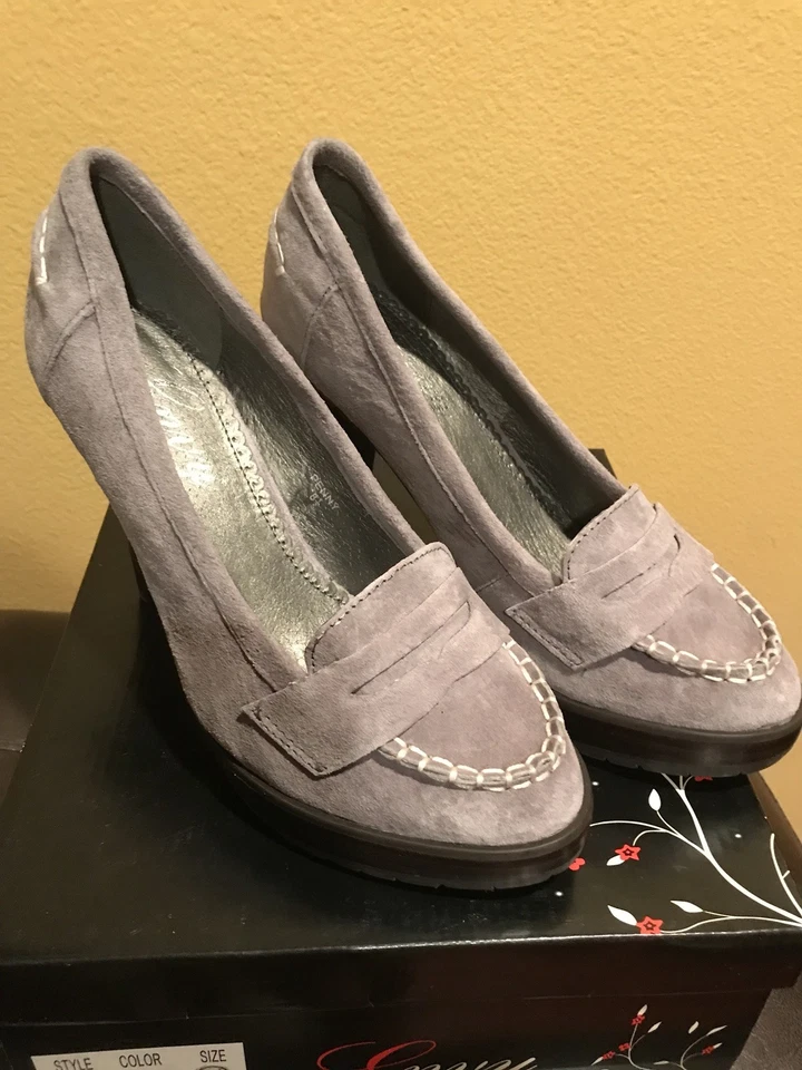 Sexy y Hermosa ENVY Penny Gamuza Plataforma Bomba - Gris Claro - Talla 8.5 Nueva con Etiquetas Foto 2 de 4