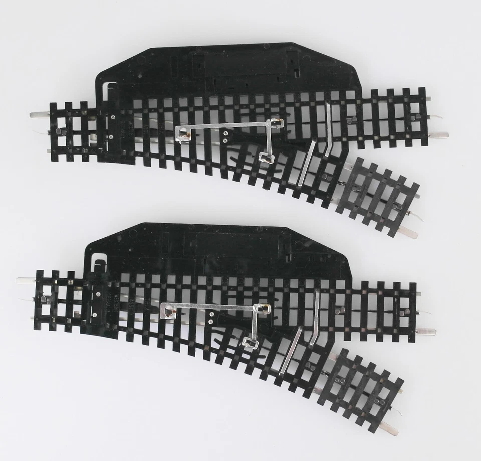 TRIX EXPRESS 4351 Spur H0 Handweiche links, R1, 30°, 2 Stück, OVP, top! - Bild 2 von 2