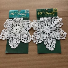 Vintage Set of 2 White 10 Inch Crocheted Doilies Pineapple Pattern Unopened NOS