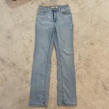 Levi  s 724 High Rise Straight Leg Jeans Size 26 Light Wash