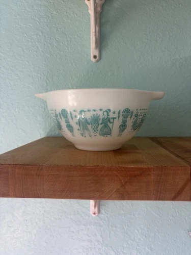 Vintage PYREX 441 Amish Butterprint Cinderella Bowl 1.5 Pt. Turquoise on White
