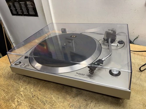 TECHNICS SL-1401 Direct Drive Turntable