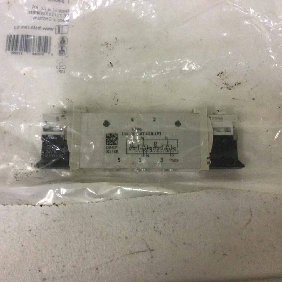 NEW, FESTO VUVG L14 T32C AT G18 1 P3 SERIES 07 2022SOLENOID VALVE, FREE SHIPPING - Image 3 of 4