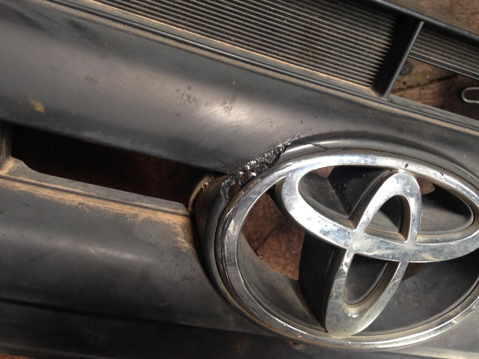 Toyota Townace Grille KR42 11/1996-12/1998 - image 2 of 3