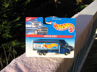 Hot Wheels Haulers Team Racing Semi & Trailer 1996~ New & Factory Sealed!