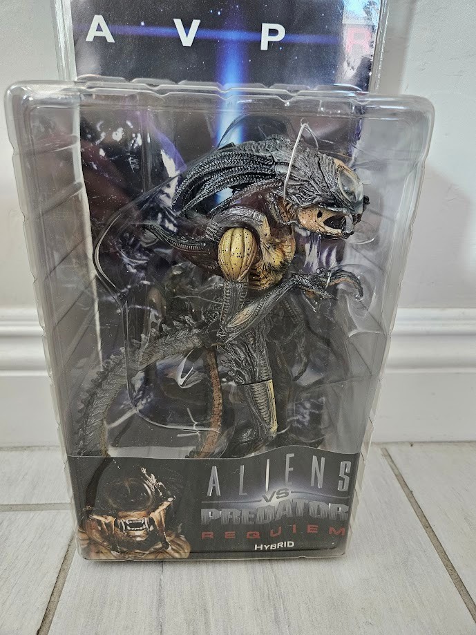 NIB NRFB Aliens vs Predator Requiem AVP Hybrid Reel Toys NECA | eBay