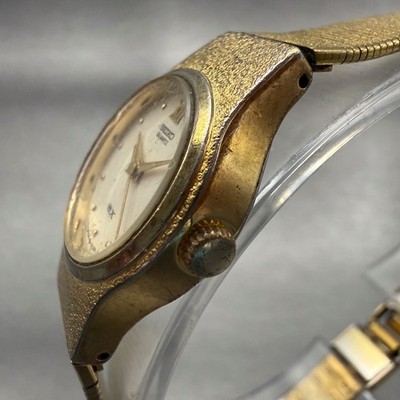 Seiko SX Watch Women 20mm Champagne Dial Gold Tone Round 8Y21-0020