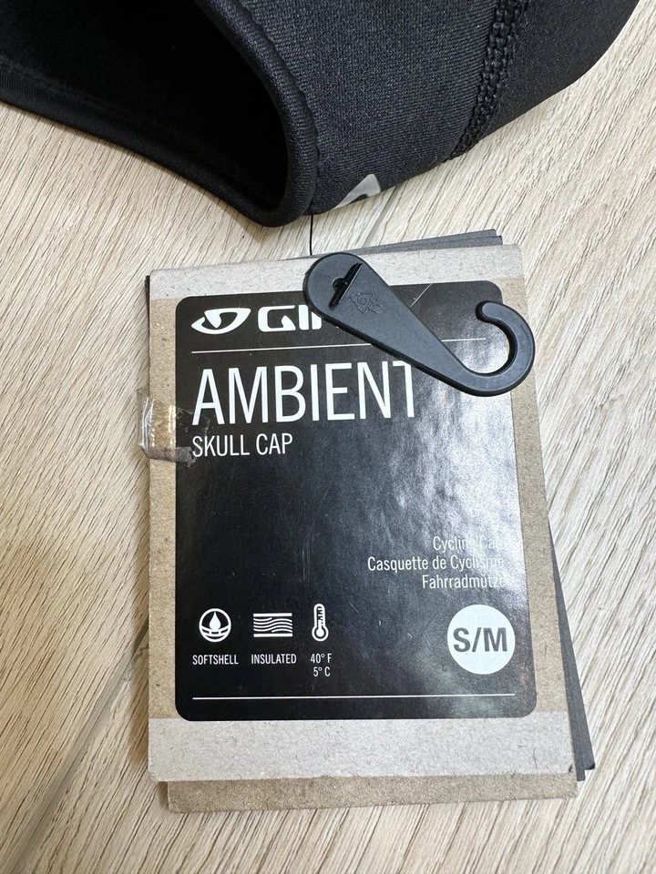 Gorra calavera de ciclismo Giro con aislamiento ambiental suave S/M sombrero de invierno NUEVA CON etiquetas Foto 4 de 4