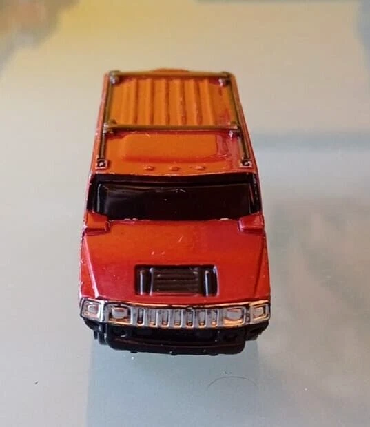 Maisto Hummer H2 Rosso 1:64 - Immagine 2 di 4