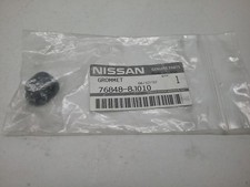 NISSAN OEM Headlamp Assembly Grommet #768488J010