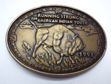 RUNNING STRONG FOR AMERICAN INDIAN YOUTH BELT BUCKLE 1997 ''BUFFALO'' BUCKLE
