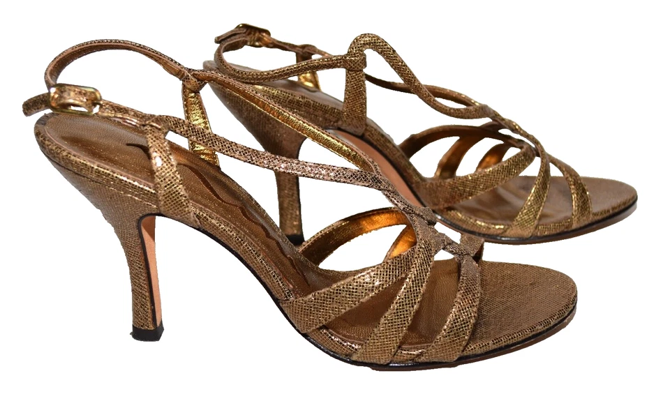 Tacones Nina Gold Metallic con tiras punta abierta hebilla ajustable talla 6 M Foto 4 de 4