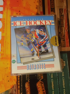 Superstar Ice Hockey (Databyte 87) Commodore C64 (Box, Tape, Manual) works 8-bit