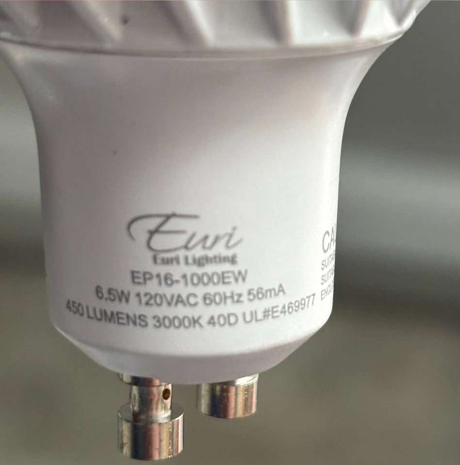 Cal lighting black track lighting head - with Euri LED bulb - Image 4 of 4